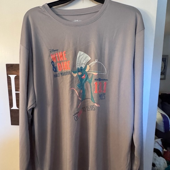 RunDisney Wine and Dine 13.1 (half) bundle - Picture 2 of 11